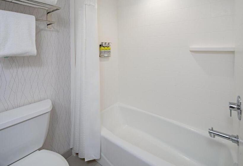 스탠다드 룸, Holiday Inn Express Hotel & Suites Atascadero, An Ihg
