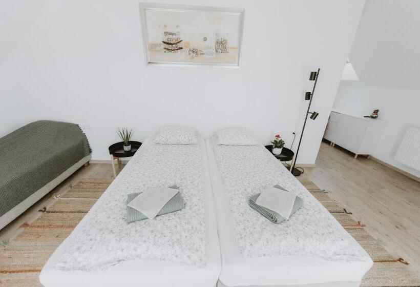 اتاق راحتی سه تخته, Casa Botár Vendégház