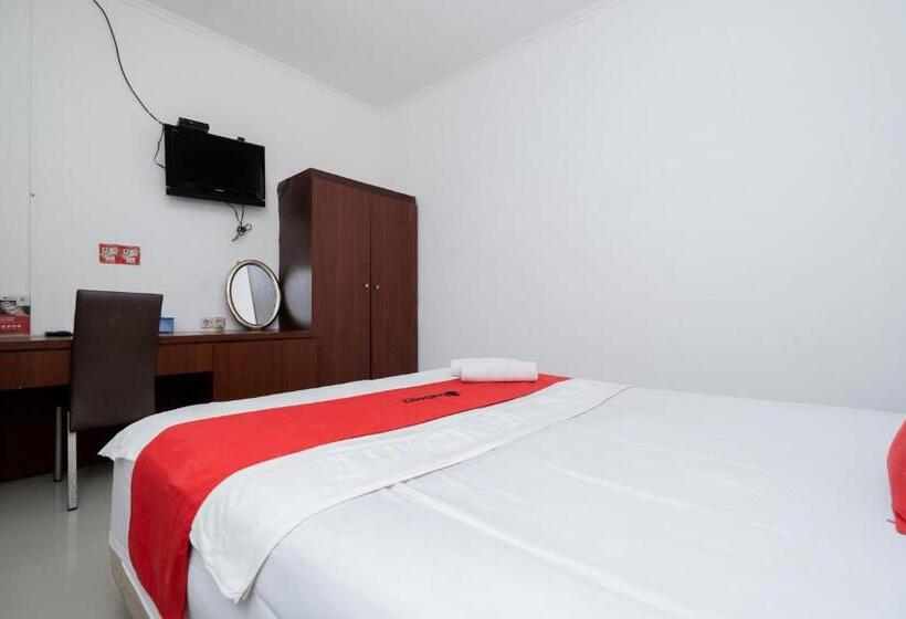 Номер Стандарт, Reddoorz Near Bukit Darmo Golf