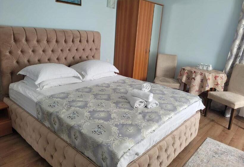 اتاق استاندارد سه نفره, Pension Tui