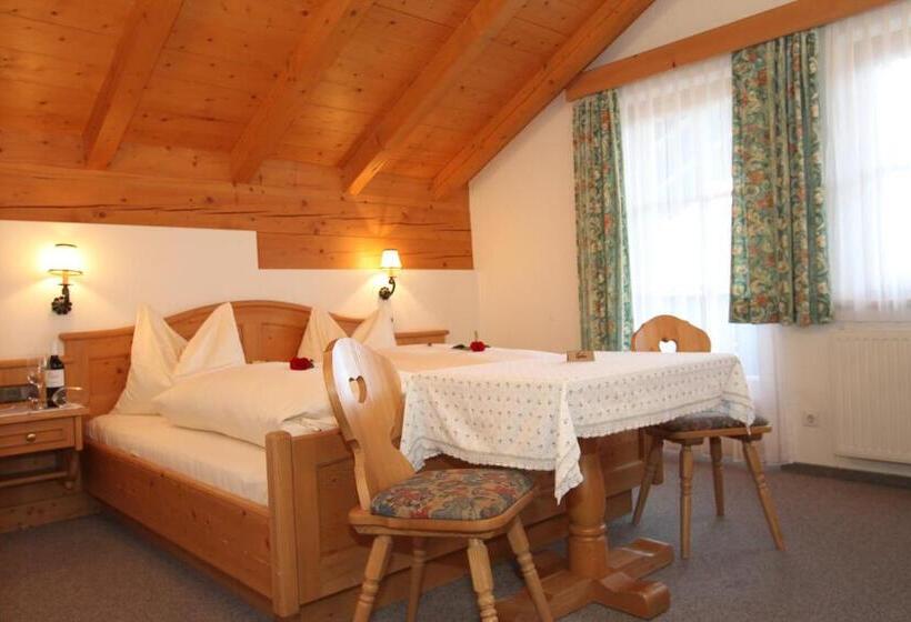 Номер Стандарт с Балконом, Wirts Haus Zum Schweizer