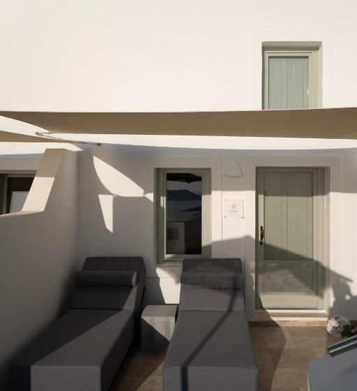 سوئیت جونیور با چشم‌انداز, Asha Luxury Suites