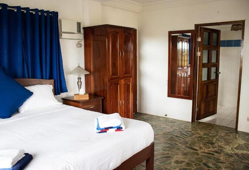 اتاق خانوادگی با چشم‌انداز باغ, Rainbow Bay Beach & Dive Resort