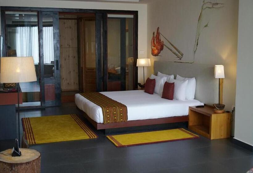 سوئیت پریمیوم, The Postcard Dewa, Thimphu, Bhutan