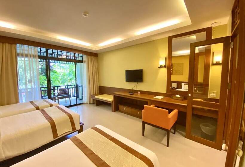 اتاق لوکس سه تخته, Le Murraya Boutique Serviced Residence & Resort