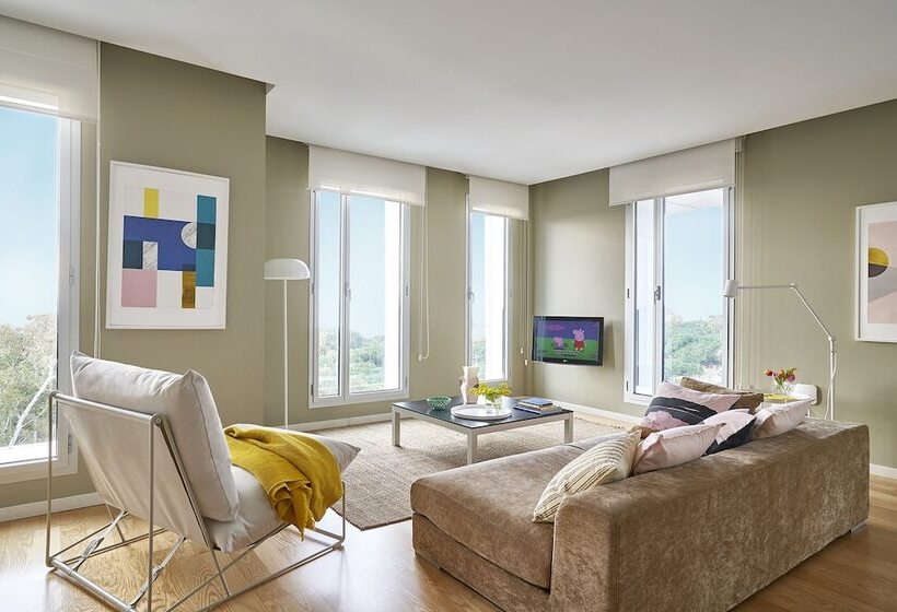 家庭公寓, Lugaris Beach Apartments