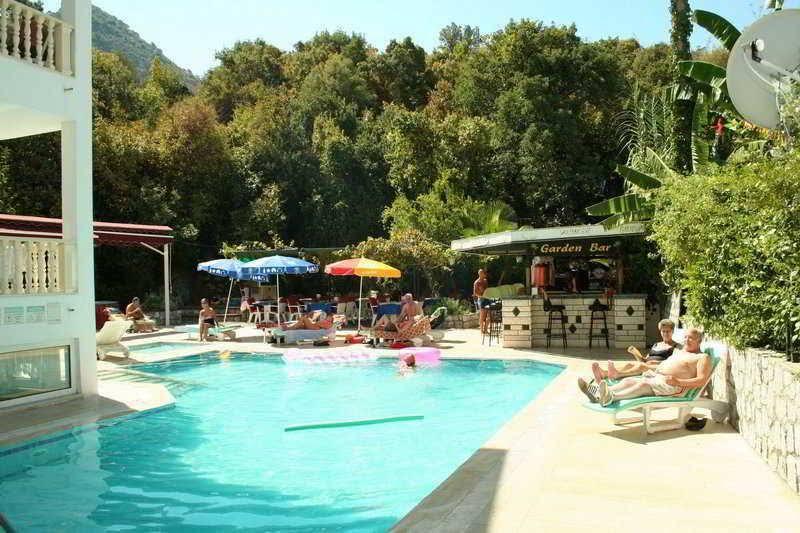 اتاق اجرایی سه نفره, Beauty Hotels   Roumei Boutique