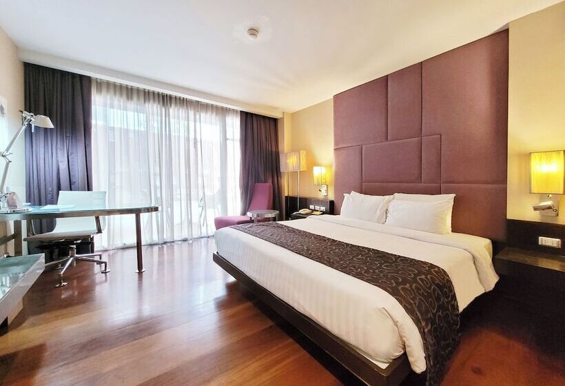 带露台的豪华间, Citichic Sukhumvit 13 By Compass Hospitality