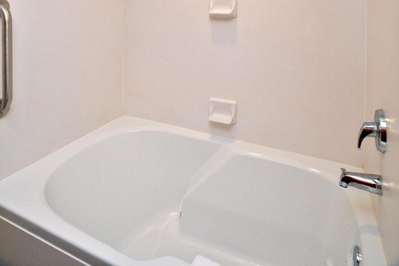 스위트 킹사이즈 침대, Holiday Inn Express & Suites St George North   Zion, An Ihg