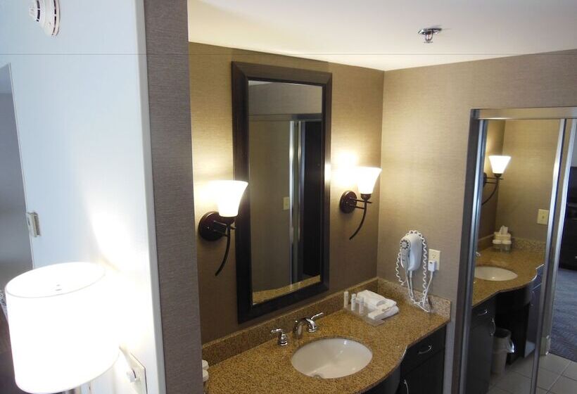 سوئیت برای معلولان, Homewood Suites By Hilton Louisvilleeast