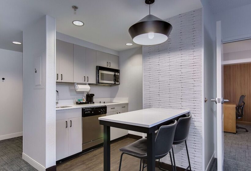 سوییت, Homewood Suites By Hilton Louisvilleeast