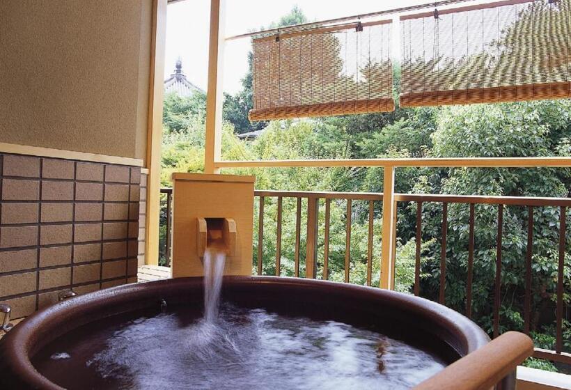 اتاق استاندارد, Kasuga