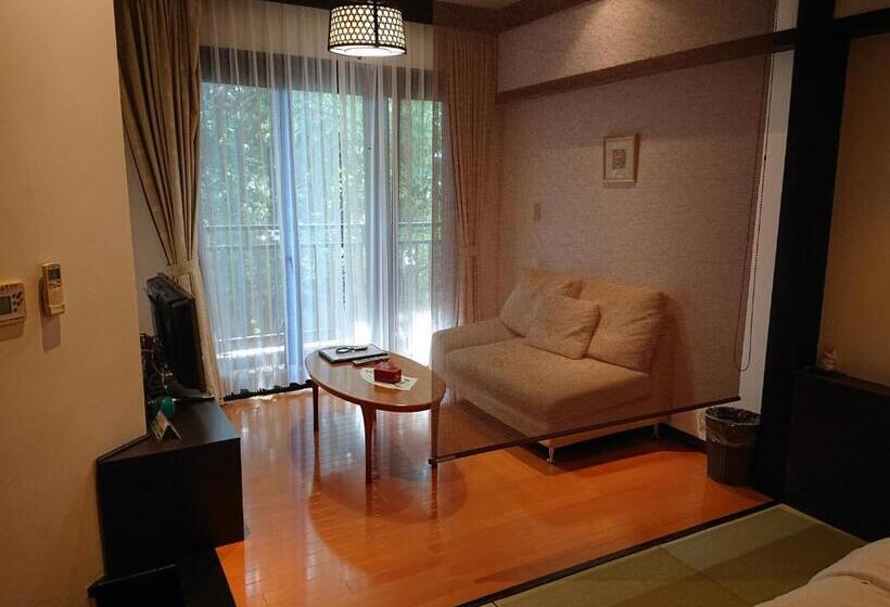 اتاق استاندارد, Kasuga