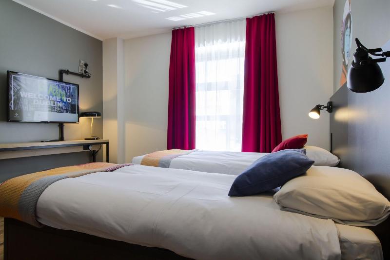 스탠다드 룸, Generator Dublin