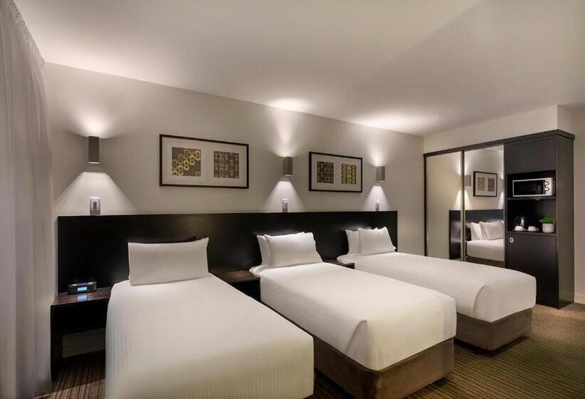Трехместный Номер Deluxe, Causeway 353