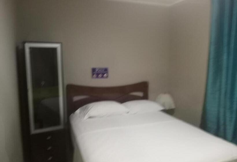 Семейный Номер, Premier Inn