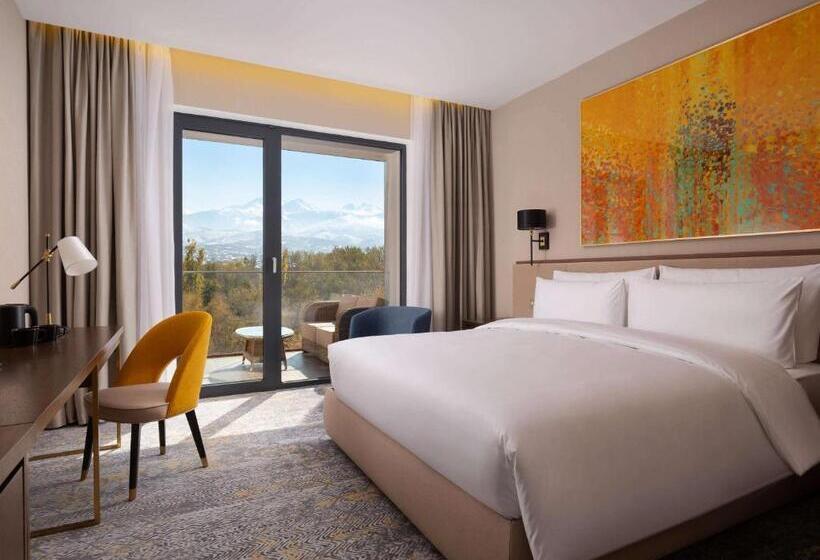 클래식 마운틴뷰 룸, Swissôtel Wellness Resort Alatau Almaty