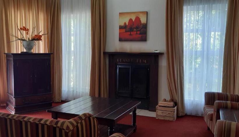 스위트, The Historic Hogsback Inn