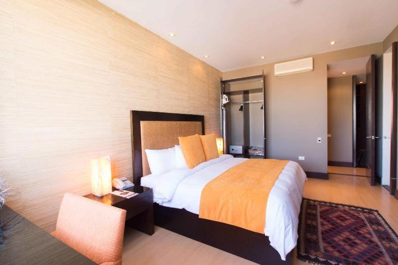 Quarto Estandar, Hausuites