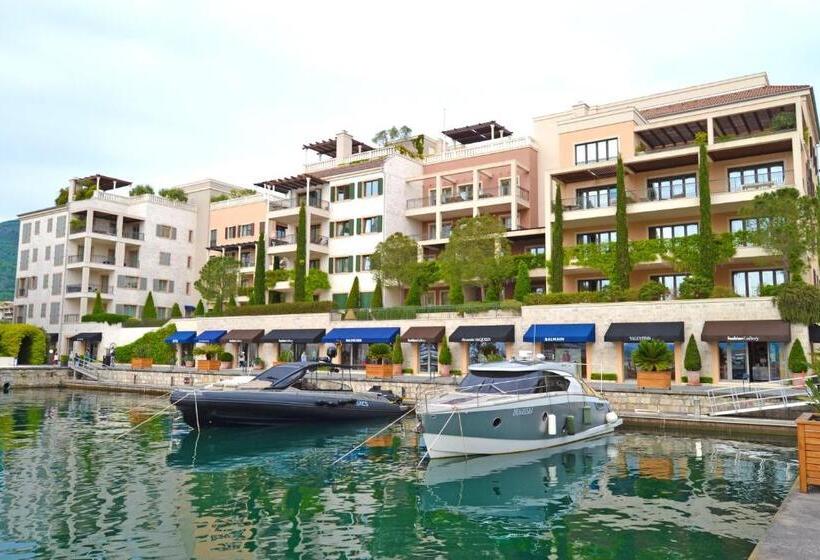 اتاق لوکس, Tivat Apartments