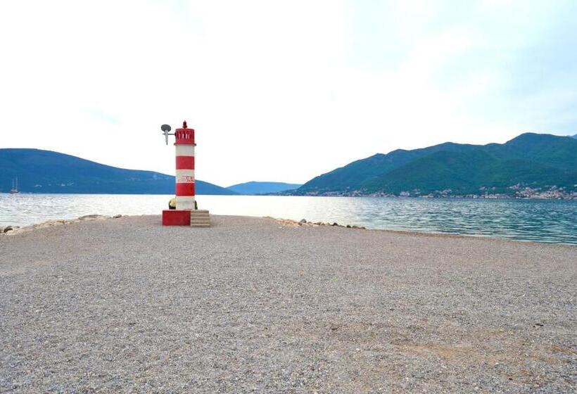 سوییت, Tivat Apartments