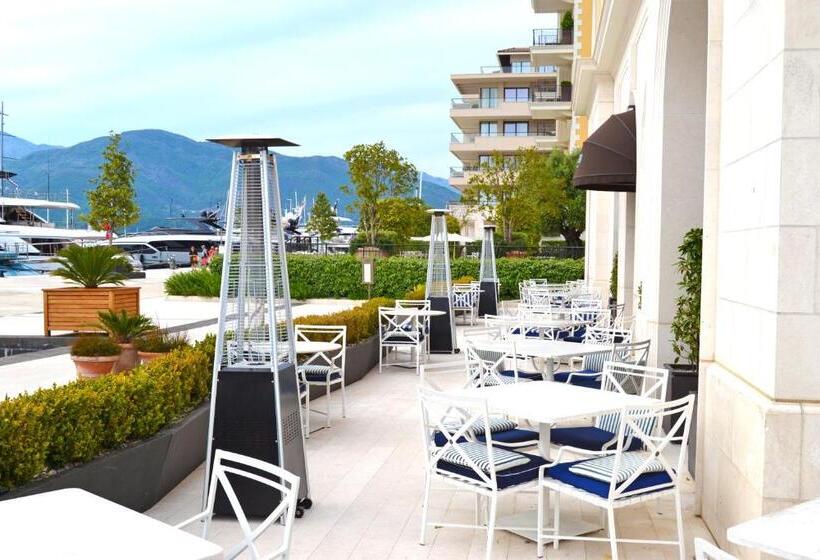 سوییت, Tivat Apartments