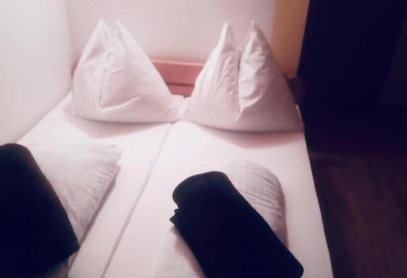 اتاق استاندارد, Omladinski Hotel Rostovo