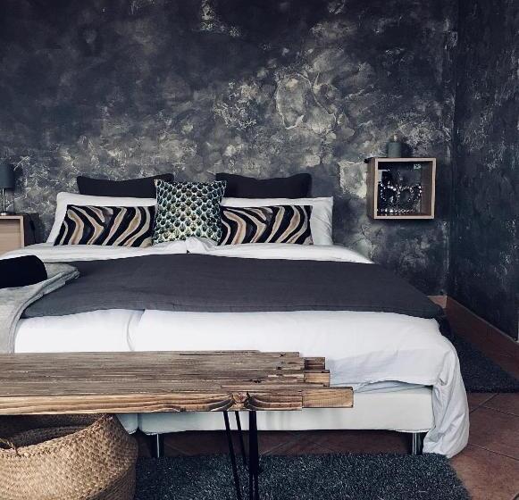 اتاق لوکس با چشم‌انداز دریاچه, A Casa Dalla Tata B&b