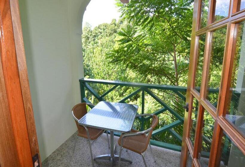 Classic room with balcony, Bay View Eco Resort & Spa
