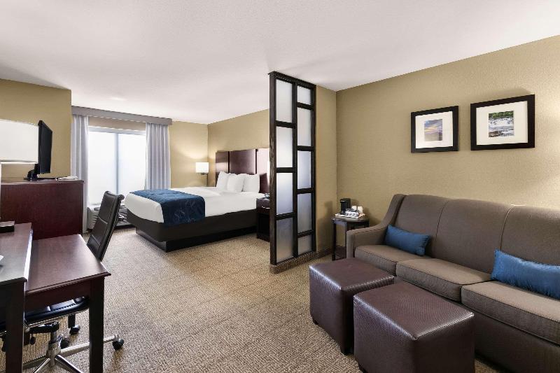 Люкс Кровать Кинг, Comfort Suites