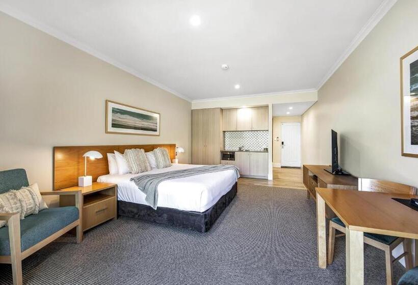 스탠다드 스튜디오, The Sebel Busselton