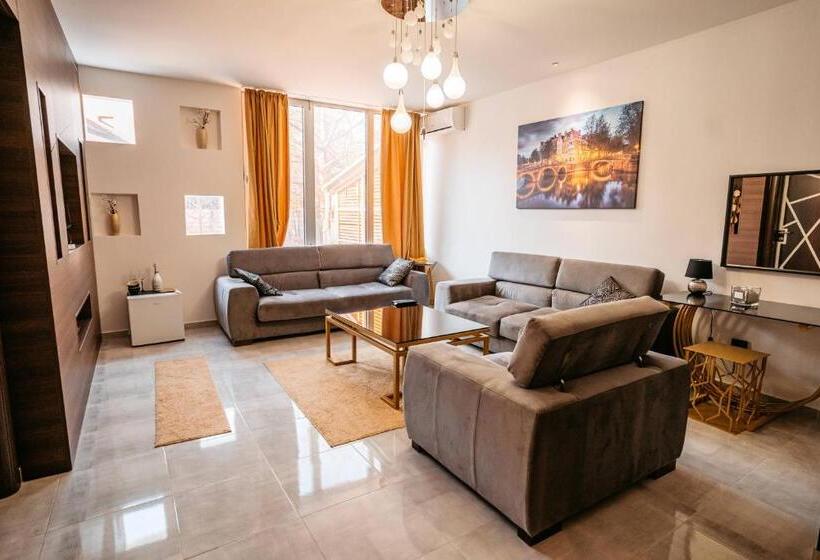 آپارتمان لوکس 1 خوابه, Magico Rooms & Apartments