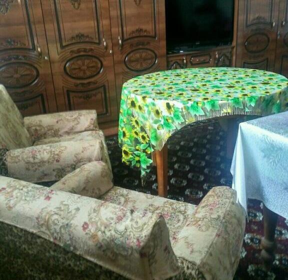 اتاق استاندارد, Western House