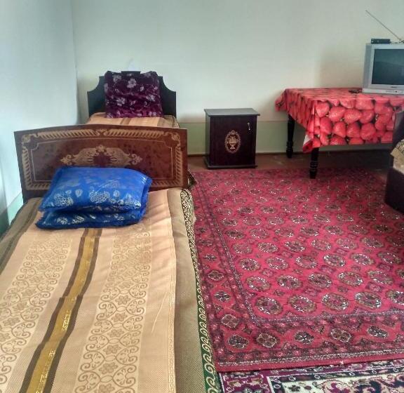 اتاق استاندارد چهار تخته, Western House