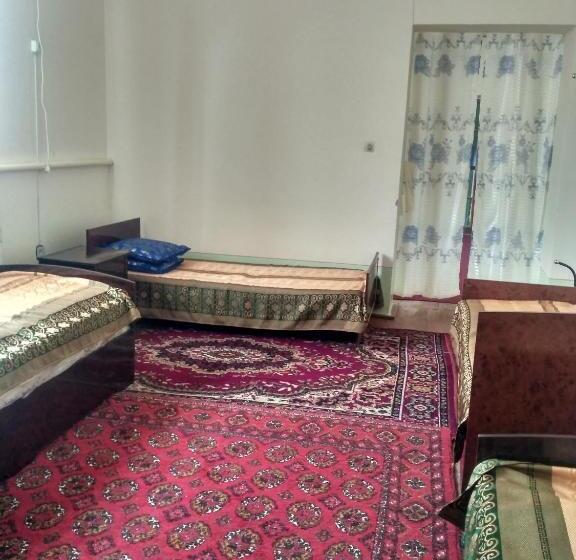 اتاق استاندارد چهار تخته, Western House