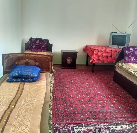 اتاق استاندارد چهار تخته, Western House