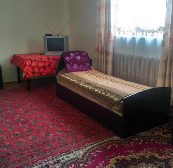 اتاق استاندارد چهار تخته, Western House