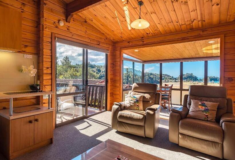 Люкс, Kimi Ora Eco Resort