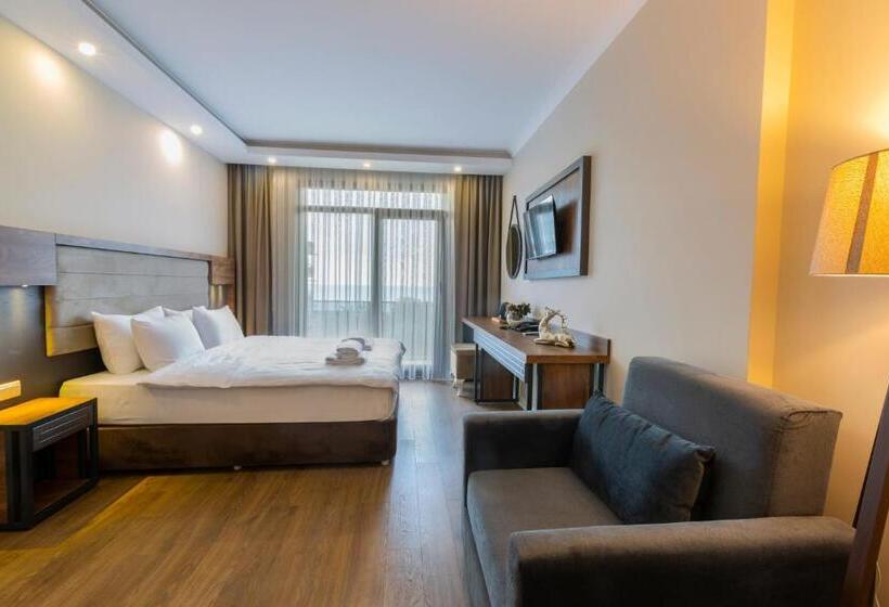 اتاق لوکس با چشم‌انداز شهر, Misal Hotel Trabzon