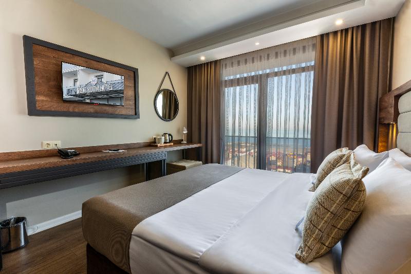 اتاق لوکس با چشم‌انداز دریا, Misal Hotel Trabzon