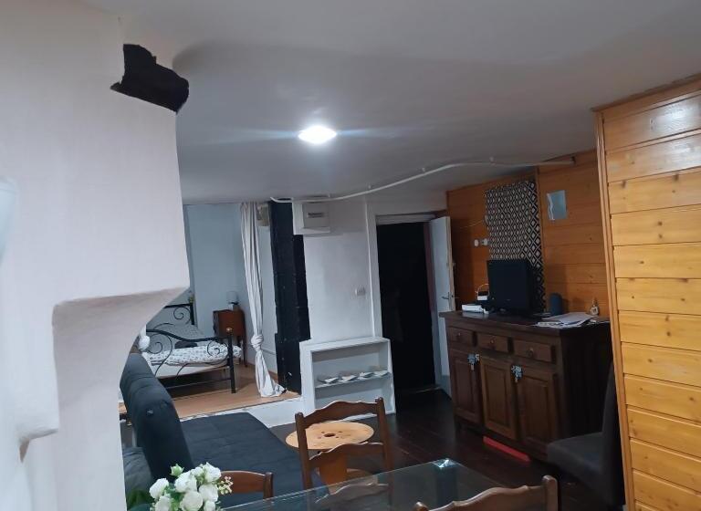 استودیو خانوادگی, L Hypercentre