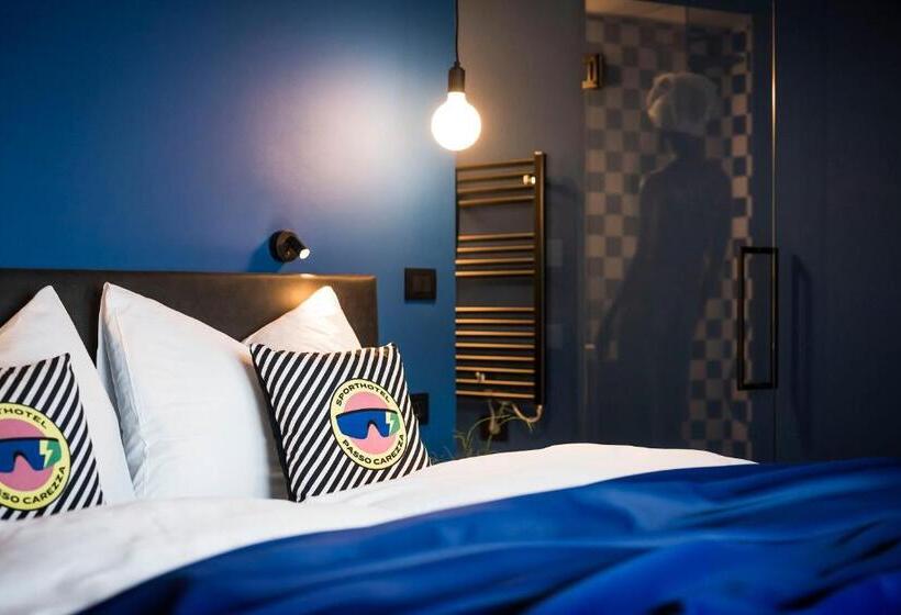 Quarto Superior com Sacada, Sport Hotel Passo Carezza