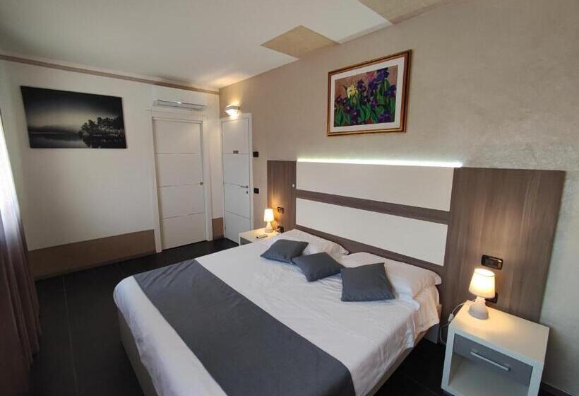 スーペリアールーム, Therra Lodge