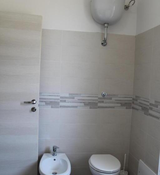 اتاق استاندارد با سرویس بهداشتی مشترک, Il Giardino Del Casciar