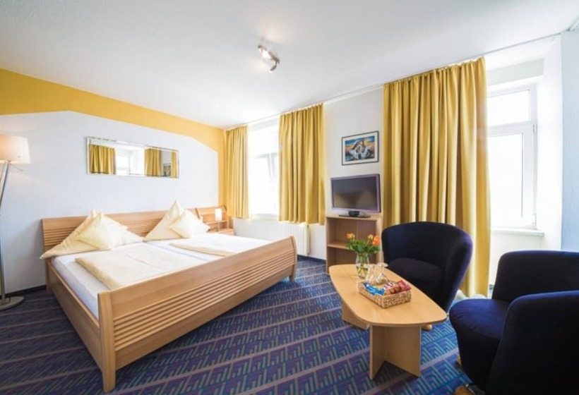 Номер Стандарт, Europa Hotel Garni Free Parking
