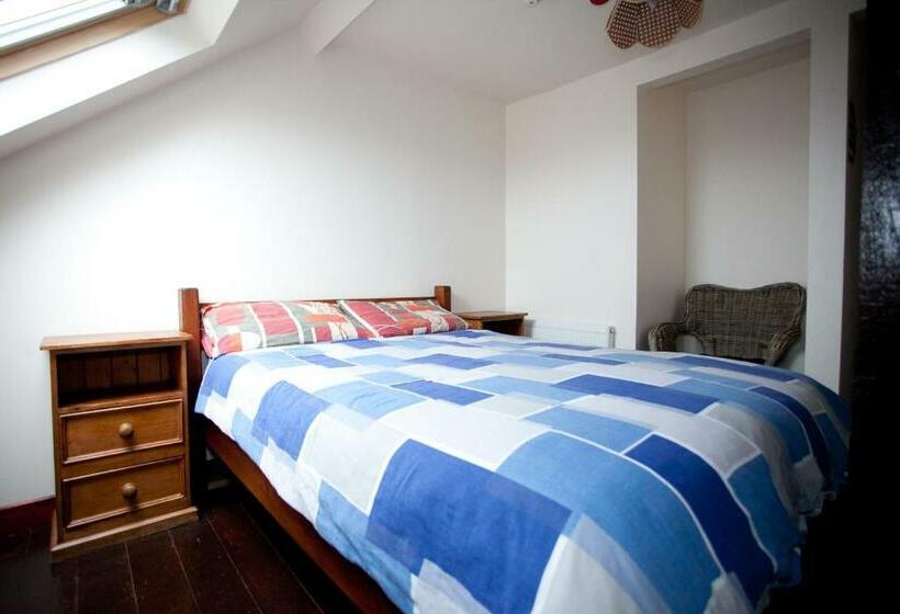 اتاق استاندارد, Aille River Tourist Hostel And Camping Doolin