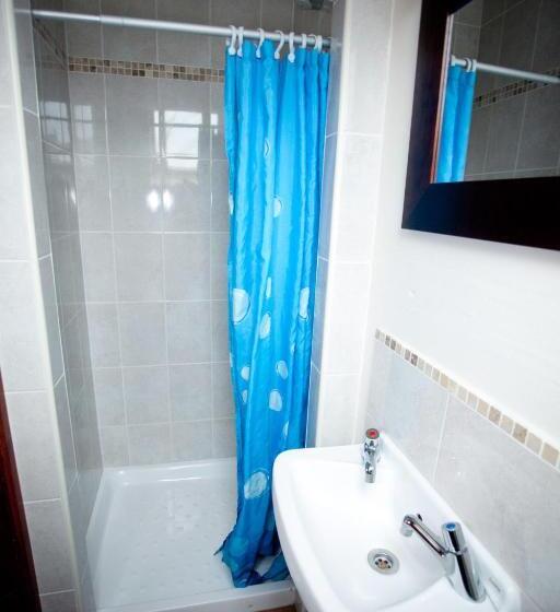 اتاق لوکس خانوادگی, Aille River Tourist Hostel And Camping Doolin
