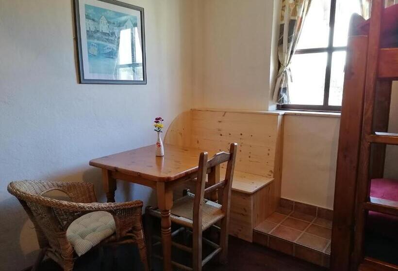 اتاق سوپریور خانوادگی, Aille River Tourist Hostel And Camping Doolin