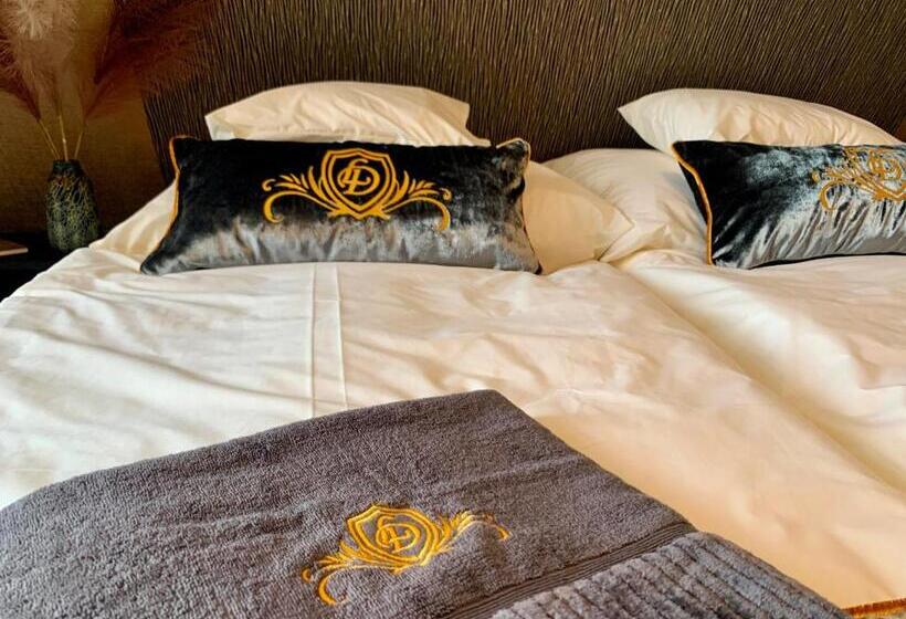 سوییت لوکس, Love And Dream élményvilla