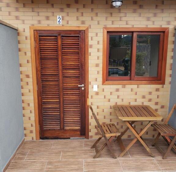 デラックスルーム, Suítes Verano Ubatuba   Bairro Itaguá   Com Piscina